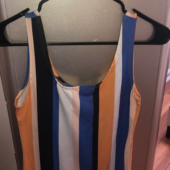 Adorable tank dress - Picture 2 of 4